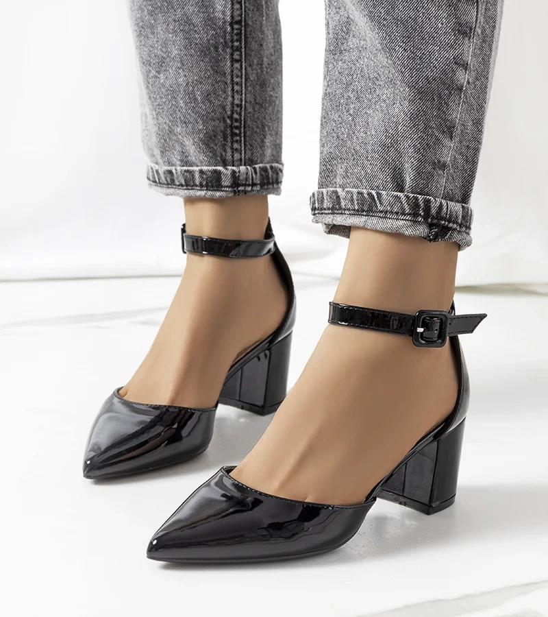 Čierne lakované lodičky Mubin