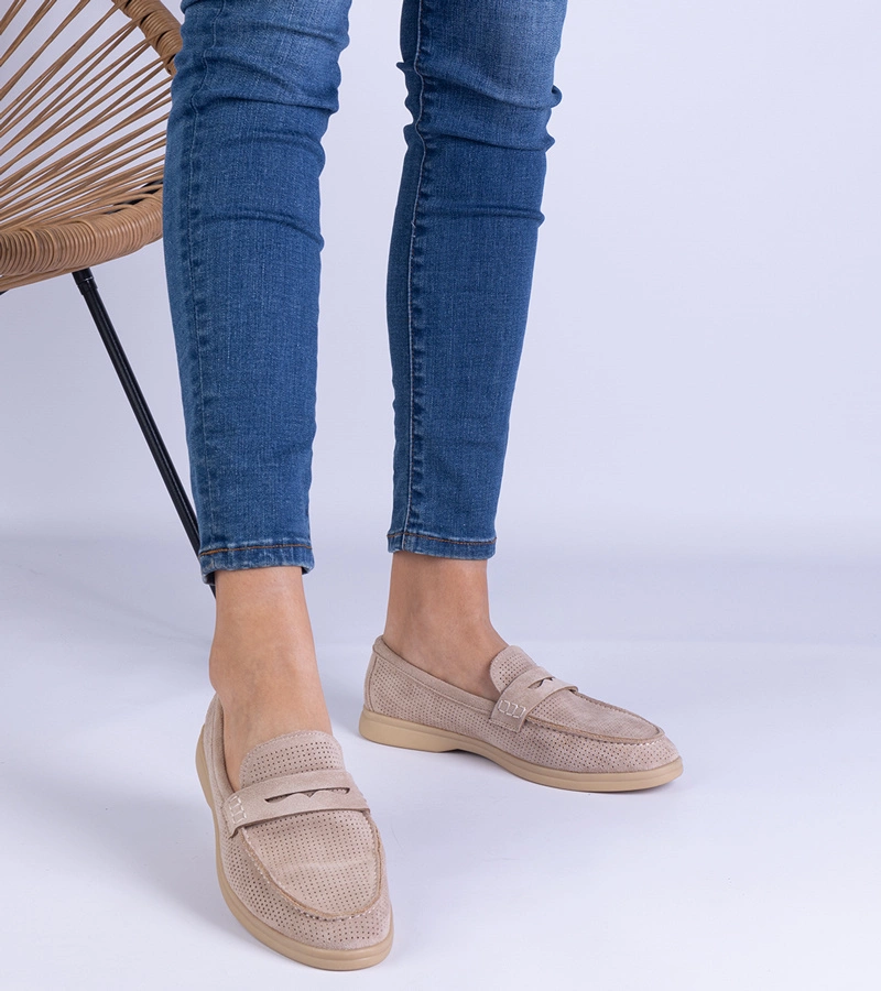Hnedé klasické dierkované mokasíny z ekosemišu Presito