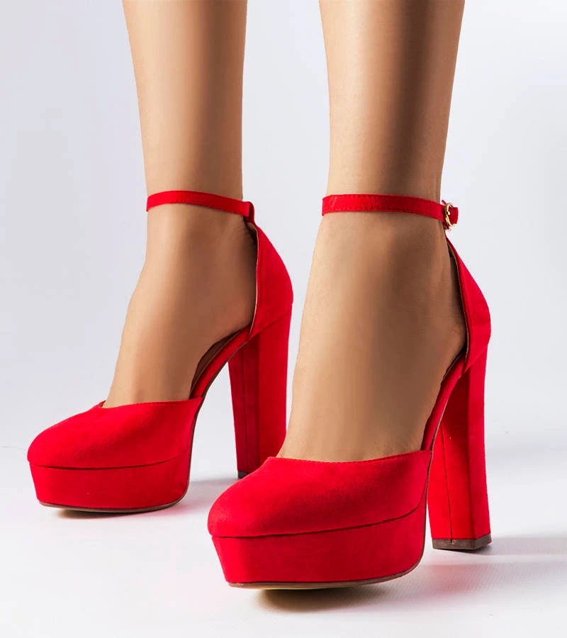 Červené lodičky na vysokom podpätku Sacré
