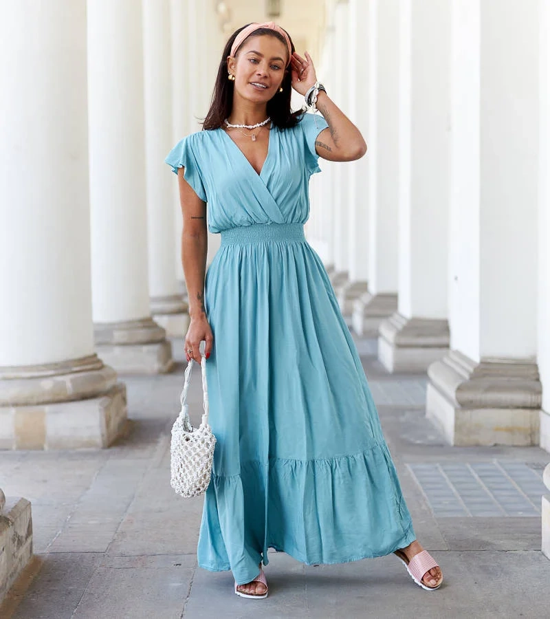 Modré maxi šaty so záhybmi od Chiusa