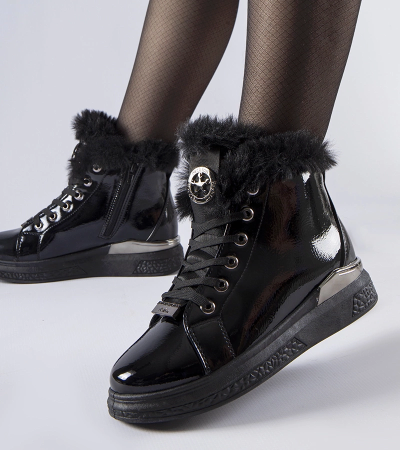 Čierne tenisky s futerkom Lubriano