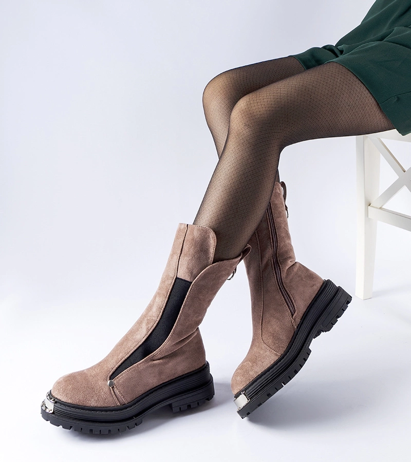 Hnedé zateplené čižmy s ozdobnou špičkou Bologna