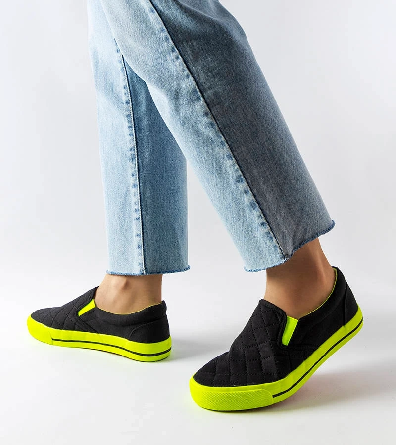 Čierne prešívané tenisky Balsamo slip-on