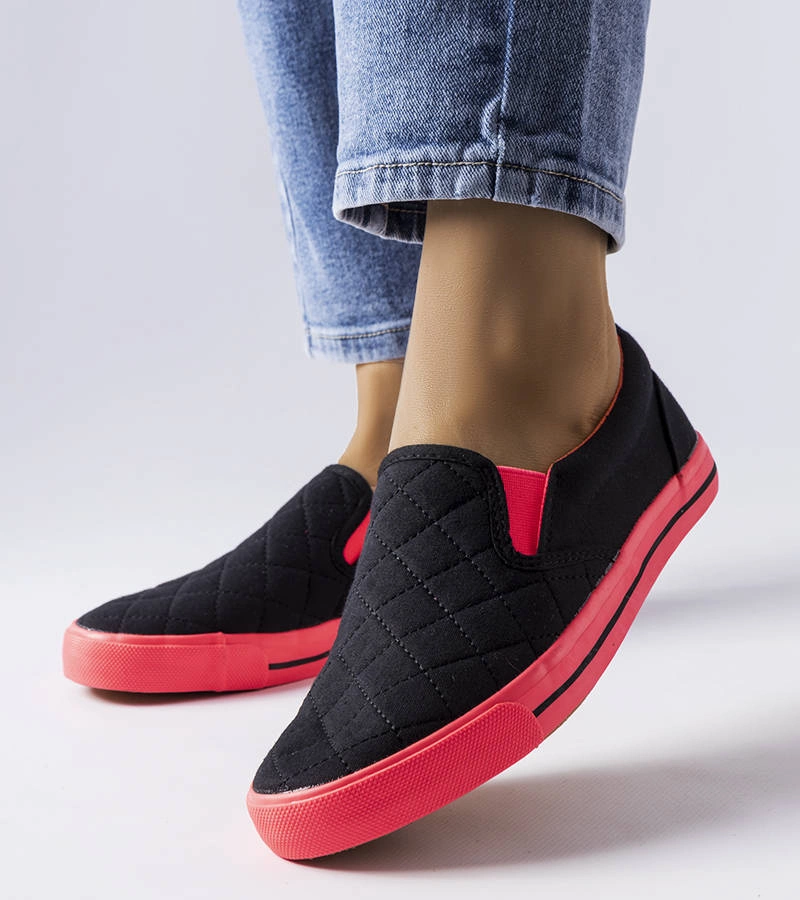 Čierne prešívané tenisky Balsamo slip-on