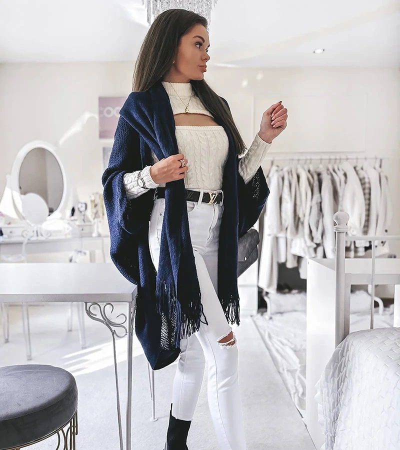 Noah námornícky modrý prehoz s lemovaním