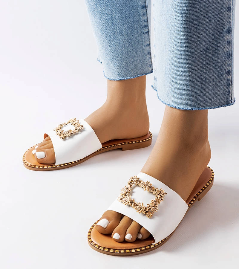 Biele žabky s ozdobou Miriam