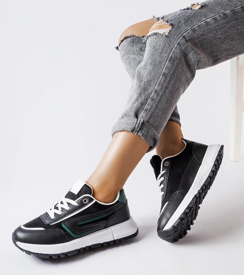 Čierne tenisky s zeleným akcentom Tod.