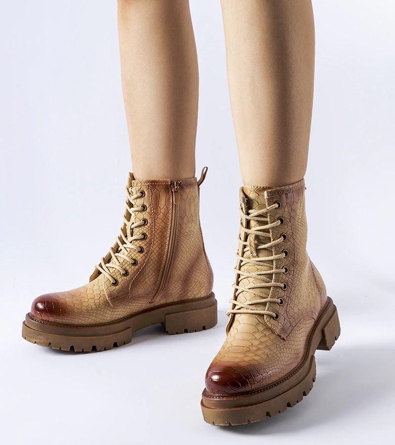 Tmavobežové zviera vzorové trapery Suviana