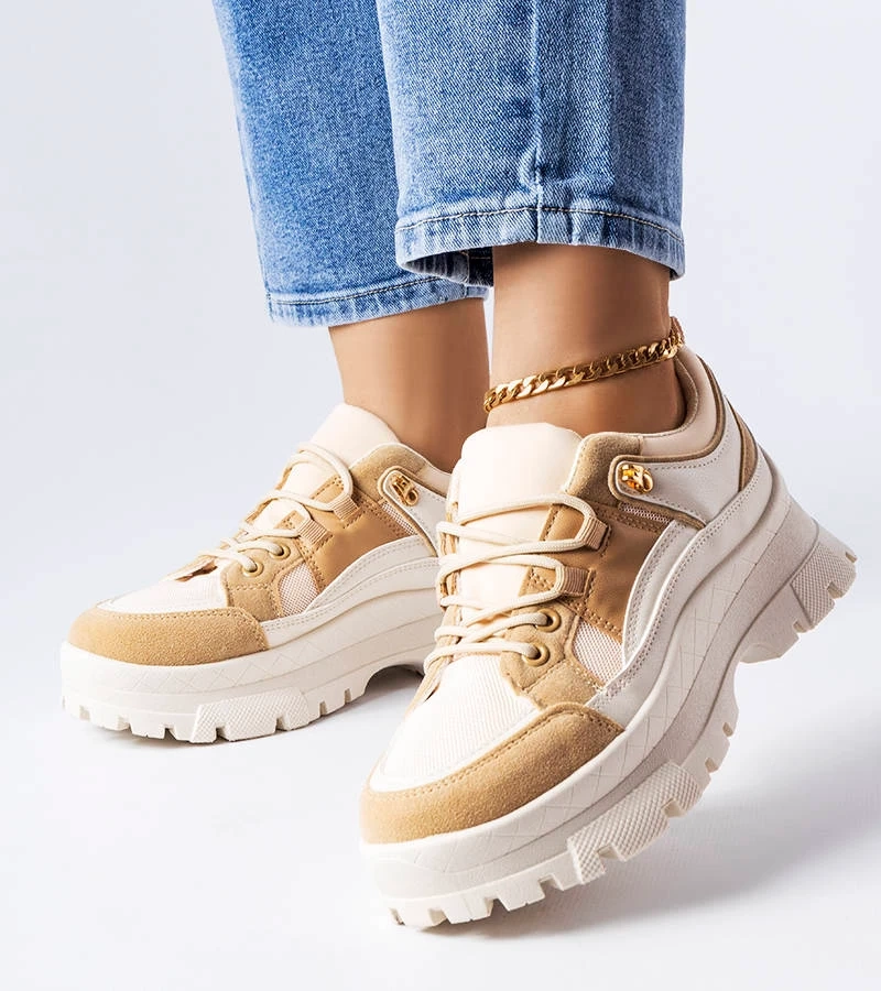 Hnedé poltopánky na podrážke s chráničom Via