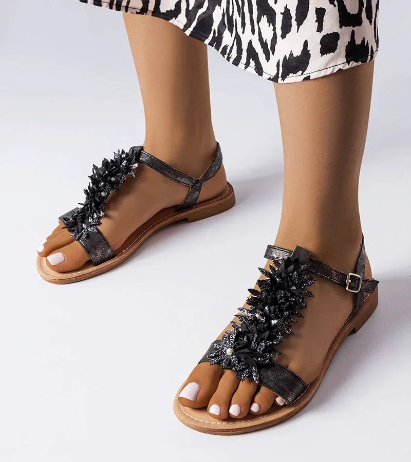 Čierne metalické sandále Richard