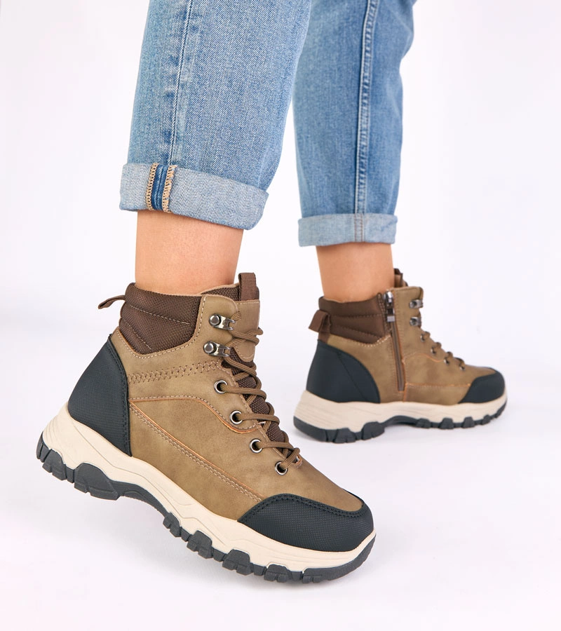 Tmavobéžové zateplené trapery na platforme s kožušinkou Briana