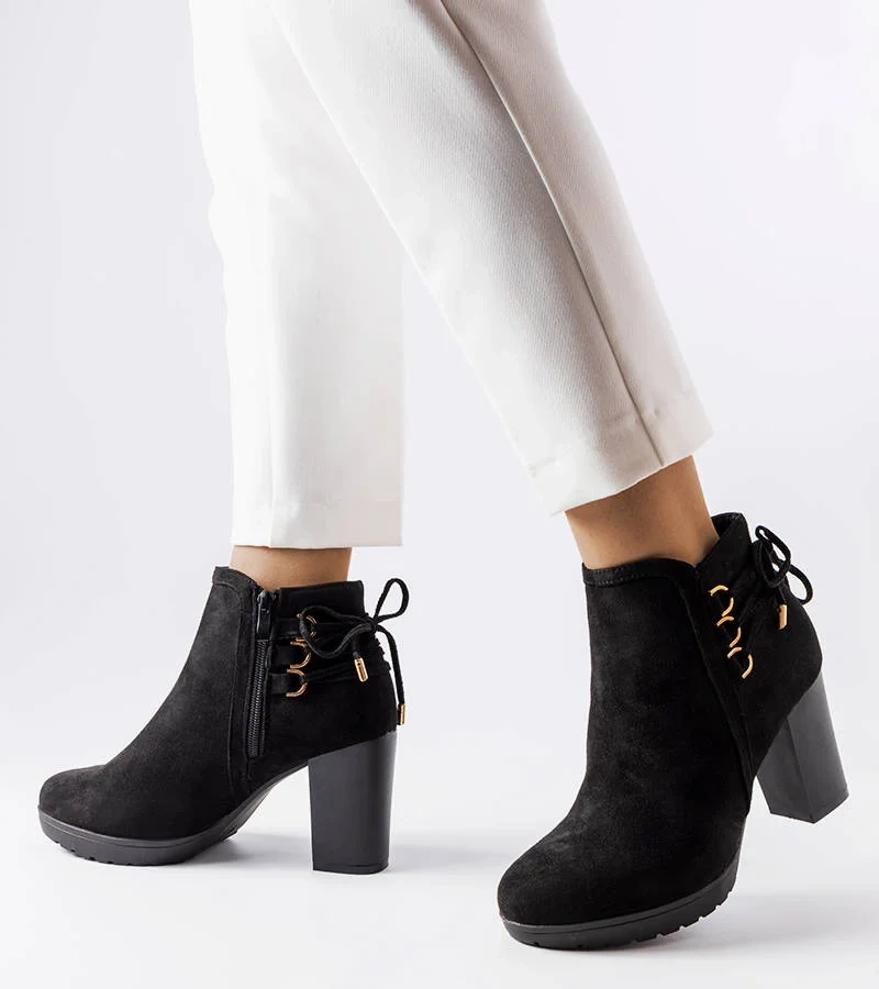 Čierne eko semišové čižmy na podpätku Poule