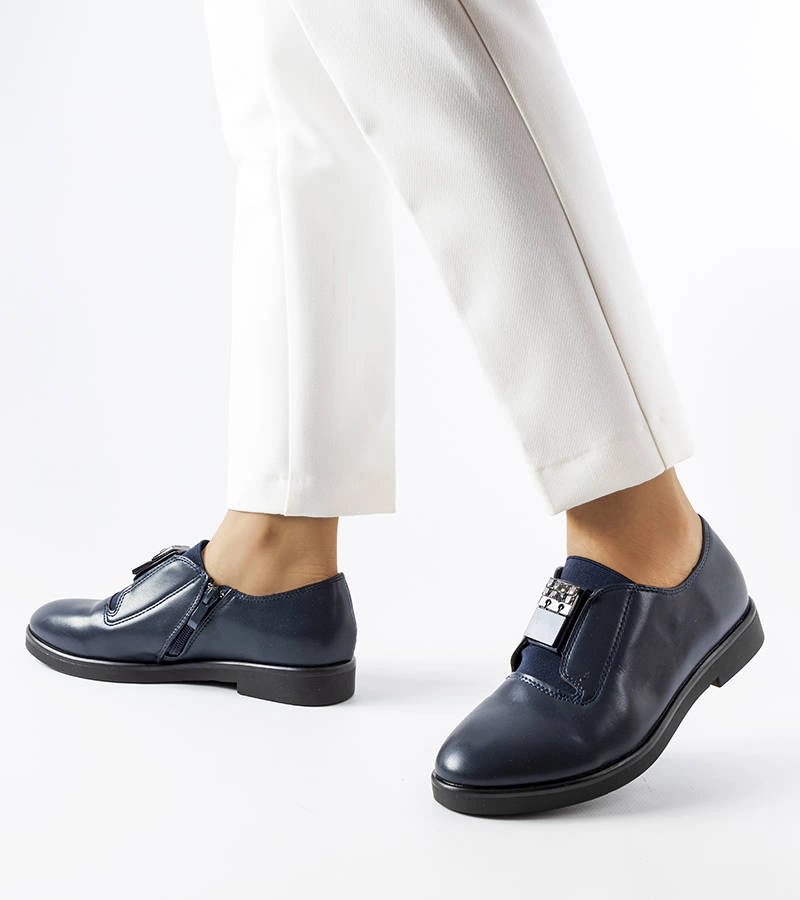 Elegantné topánky Augusto v námorníckej modrej farbe