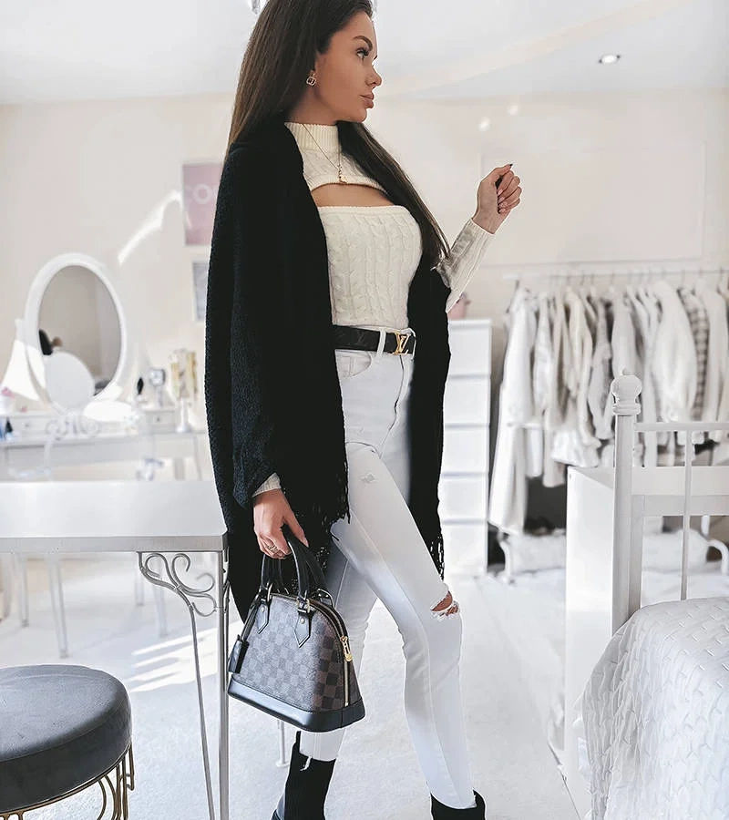 Čierny prehoz s lemovaním od Noah