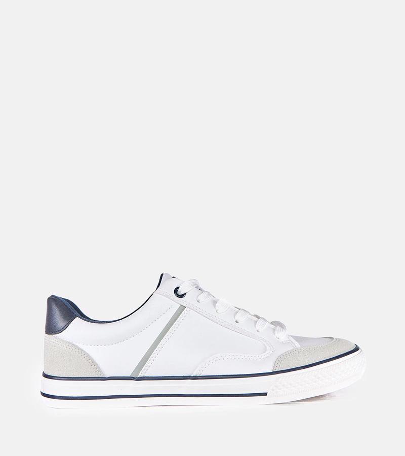 Biele pánske tenisky s tmavomodrými vložkami William