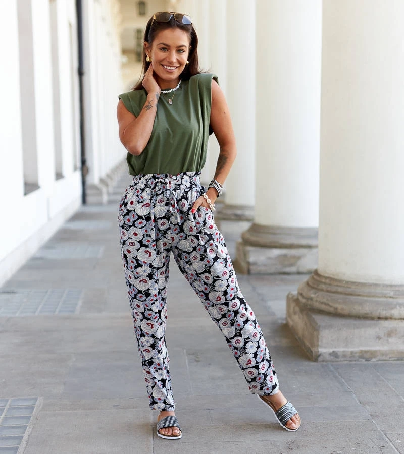 Čierne kvetinové nohavice Minoprio