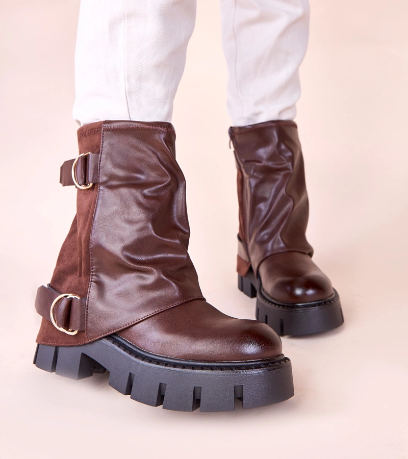 Hnedé členkové čižmy na platforme s vyhrnutým zvrškom Cenda