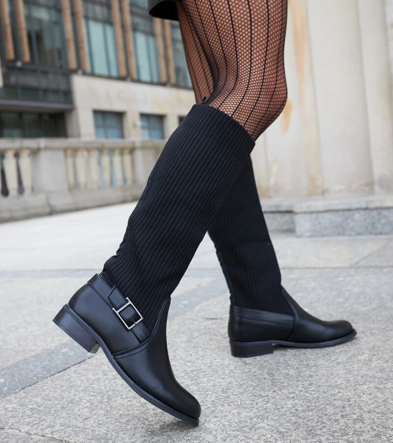 Čierne čižmy s elastickým vrchným dielom Casanova