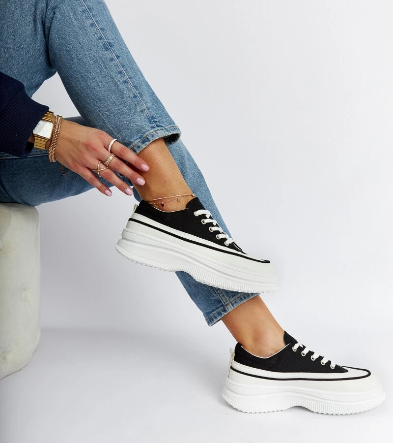 Čierne tenisky na platforme Plesio