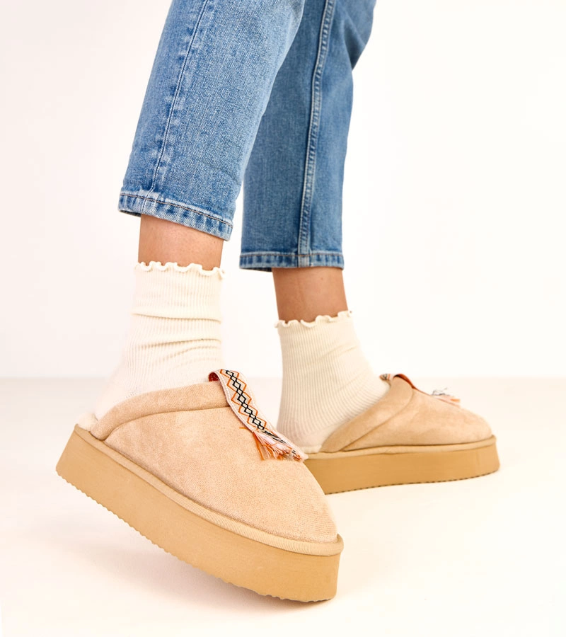 Béžové papuče so farebnou vložkou Sarah