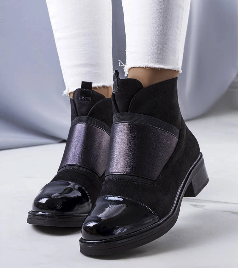 Čierne izolované botki Belvig