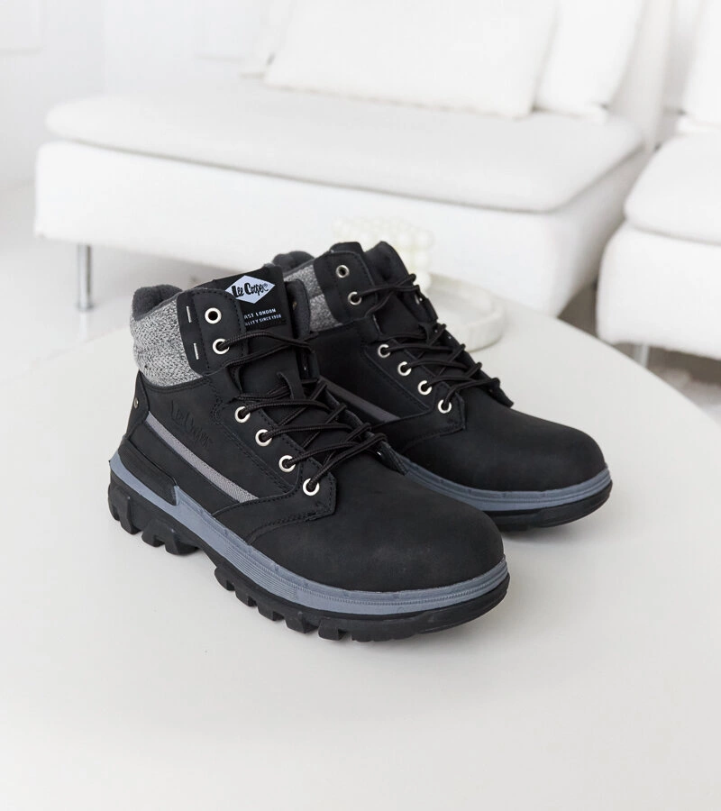 Čierne vysoké topánky Lee Cooper LCJ-22-01-1374L