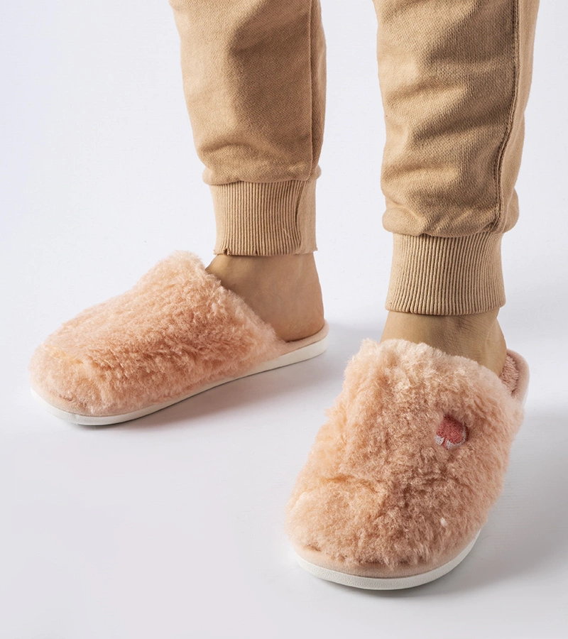 Ružové teplé papuče s nášivkou Alessio