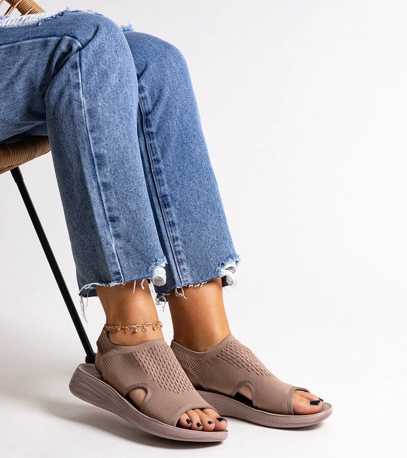 Hnedé sandále na platforme Rawia