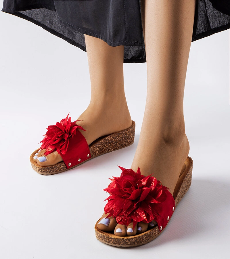 Červené kvetinové žabky s korkovou podrážkou Anjali