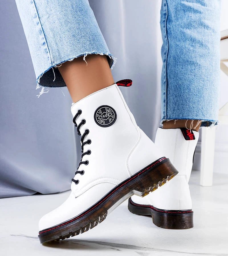 Biela izolovaná botki LCJ-22-31-1439L Lee Cooper