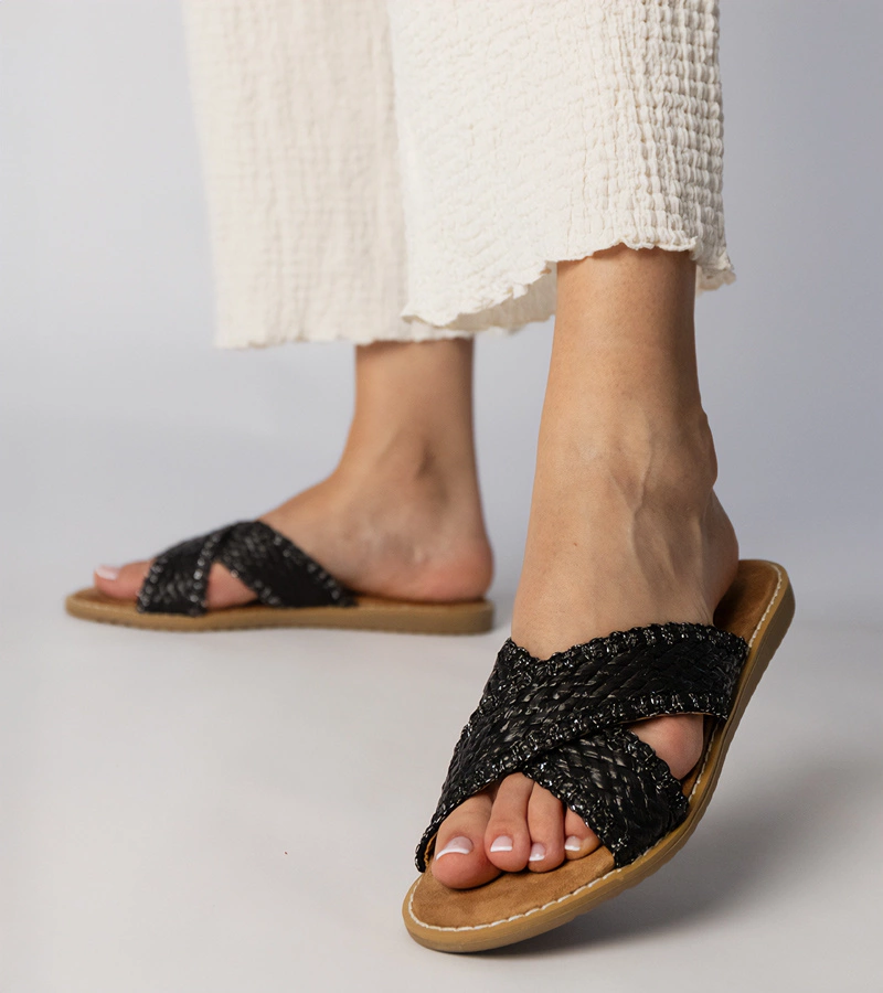 Čierne pletené dámske šľapky Ellinara