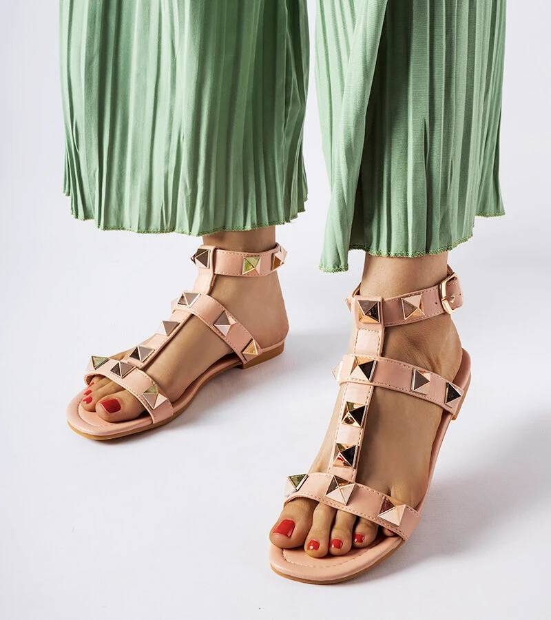 Ružové sandále Ignazio s cvočkami