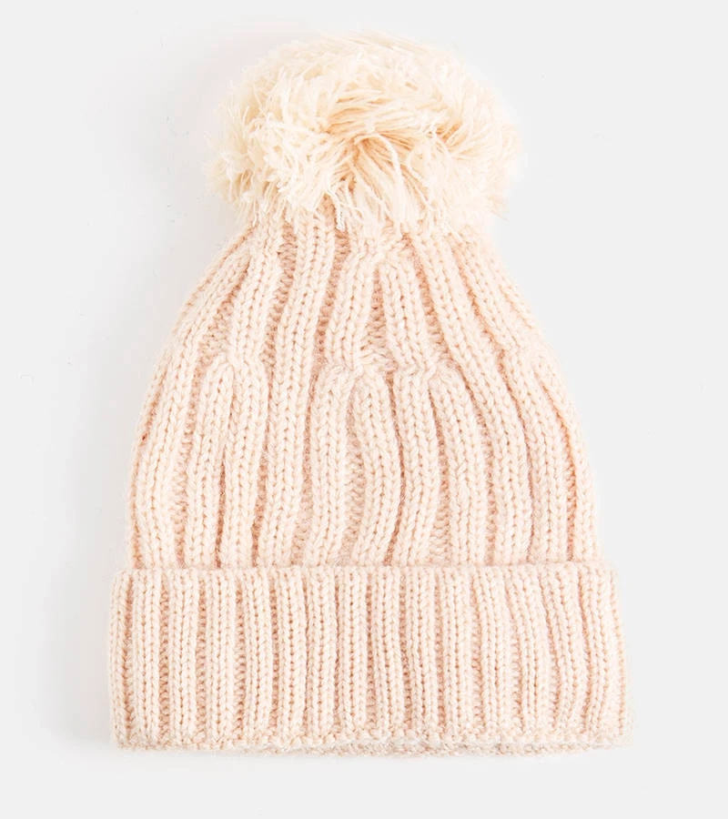 Béžová čiapka s bambulou Karloti