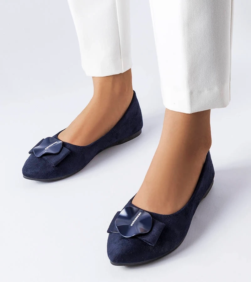 Balerínky v námorníckej modrej farbe zdobené zirkónmi značky Rémy