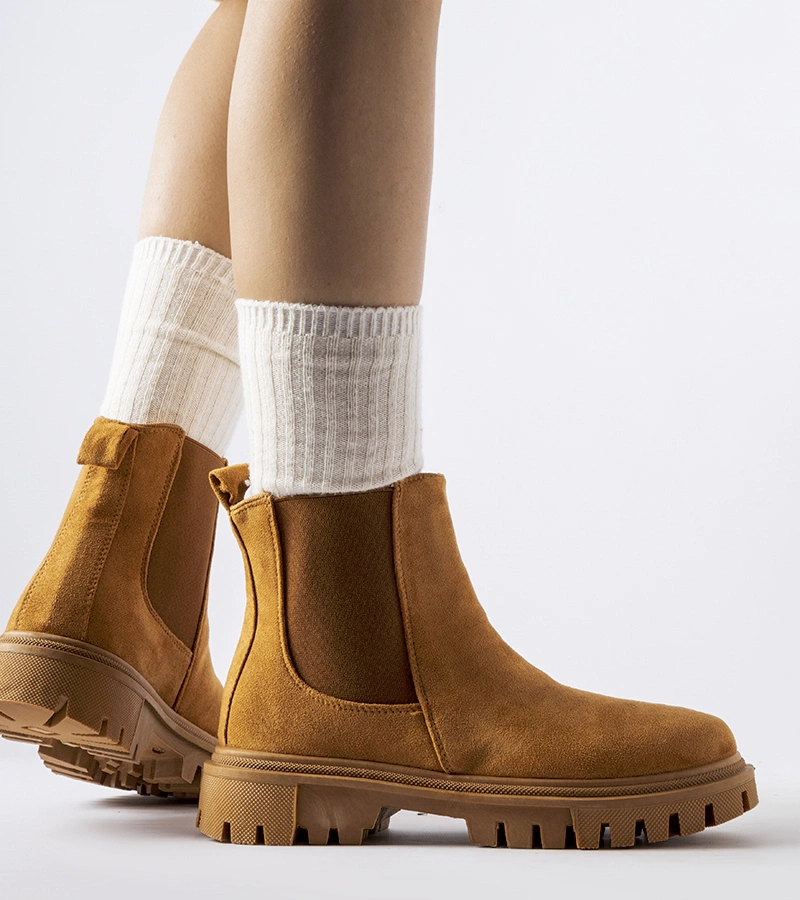 Karamelové čižmy Davenport