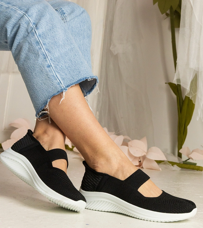 Dámske čierne tenisky na reliéfnej podrážke Muratti