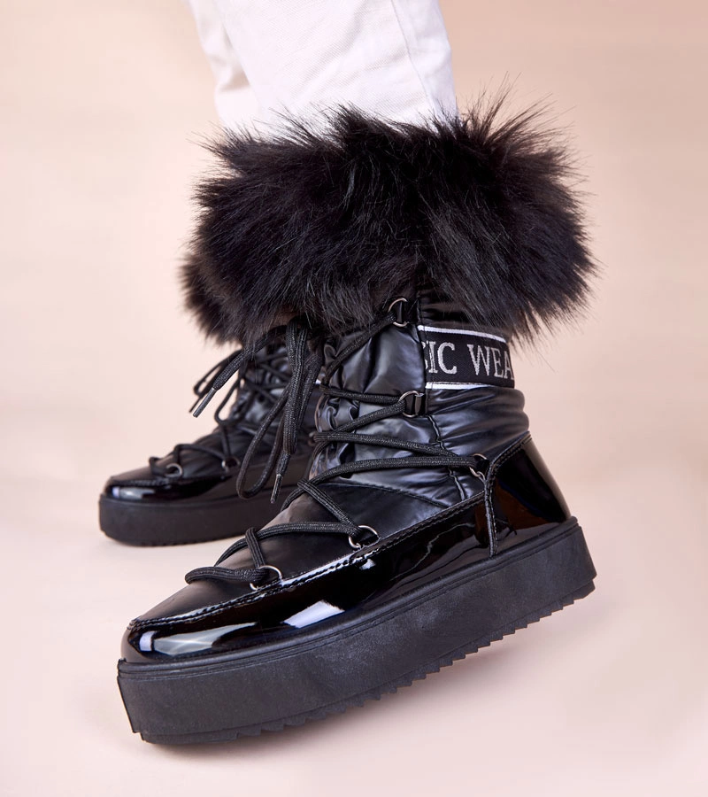 Čierne šnurovacie snehule s kožušinou Alison