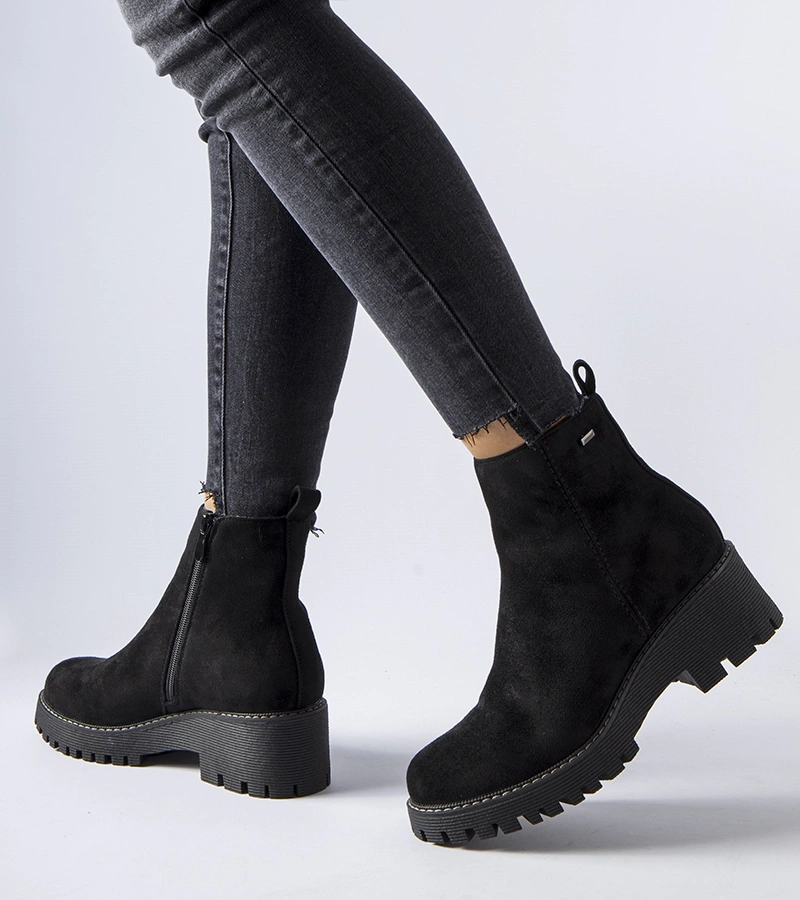 Čierne zateplené čižmy s hrubou podrážkou Pieve