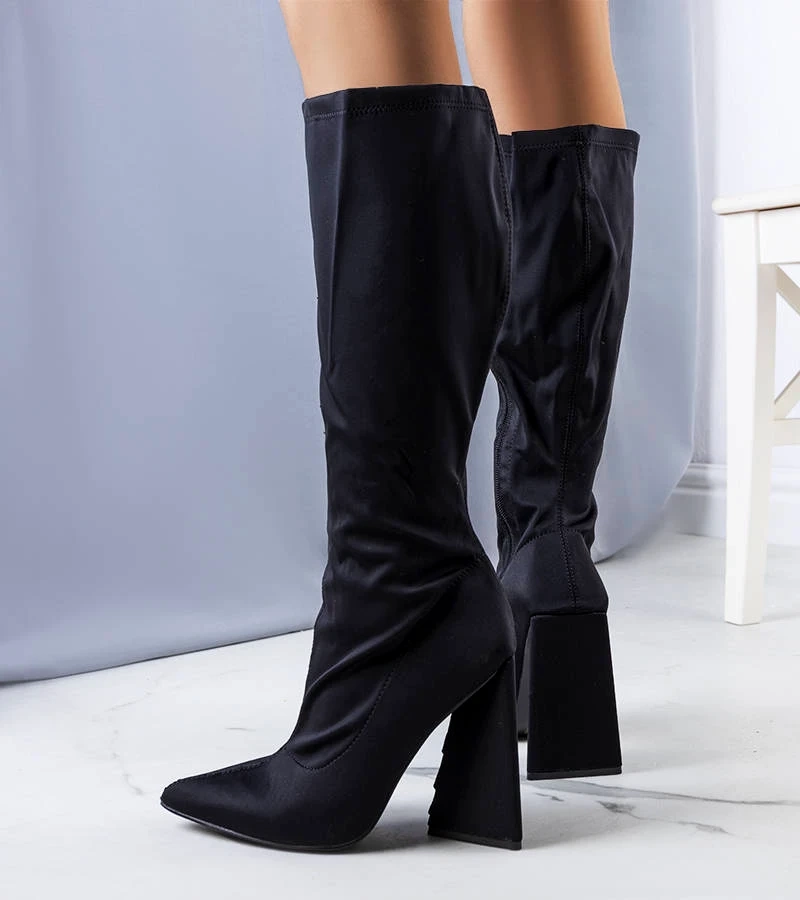 Čierne čižmy Nerina na podpätku