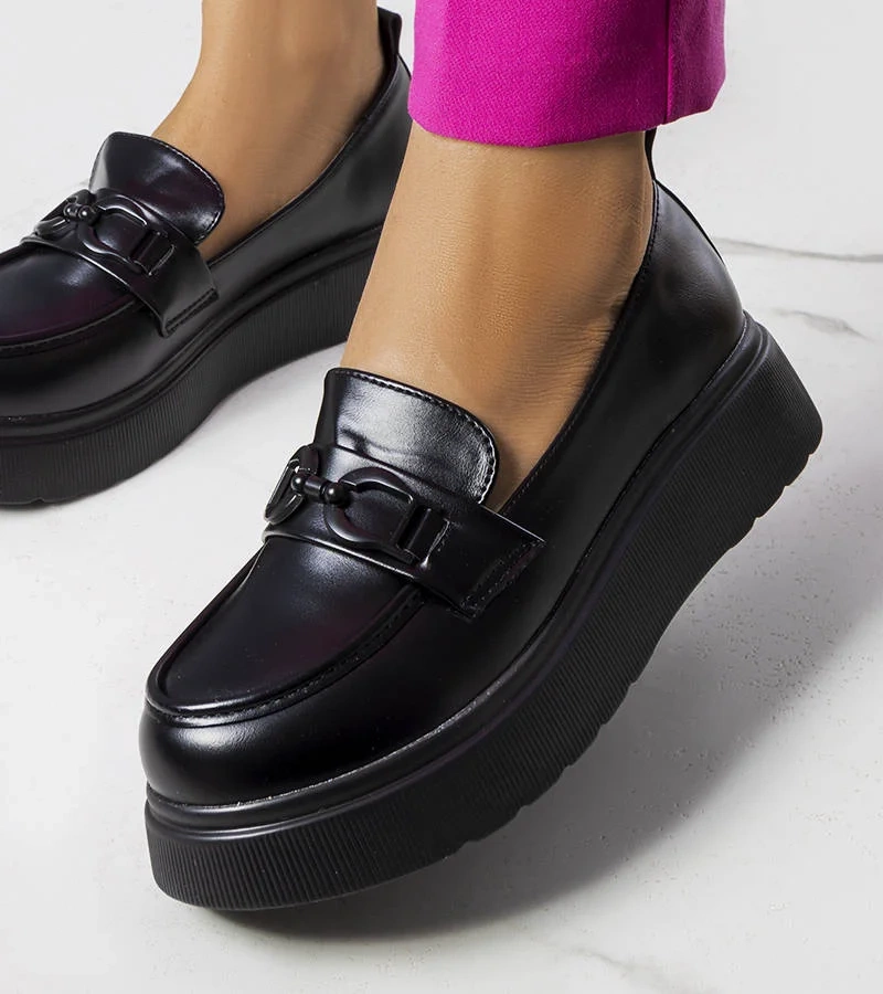 Čierne zdobené lordy na podpätku Gagnon