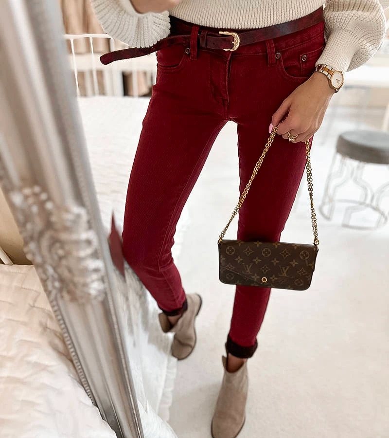 Červené nohavice s elastickým pásom od značky Rocher