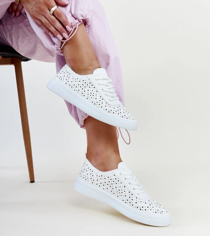 Biela čipkovaná tenisky Manoek