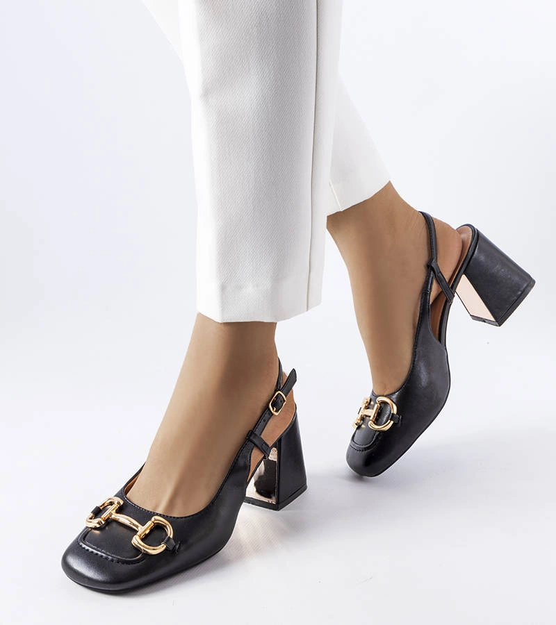 Čierne sandále Parrish na širokom podpätku