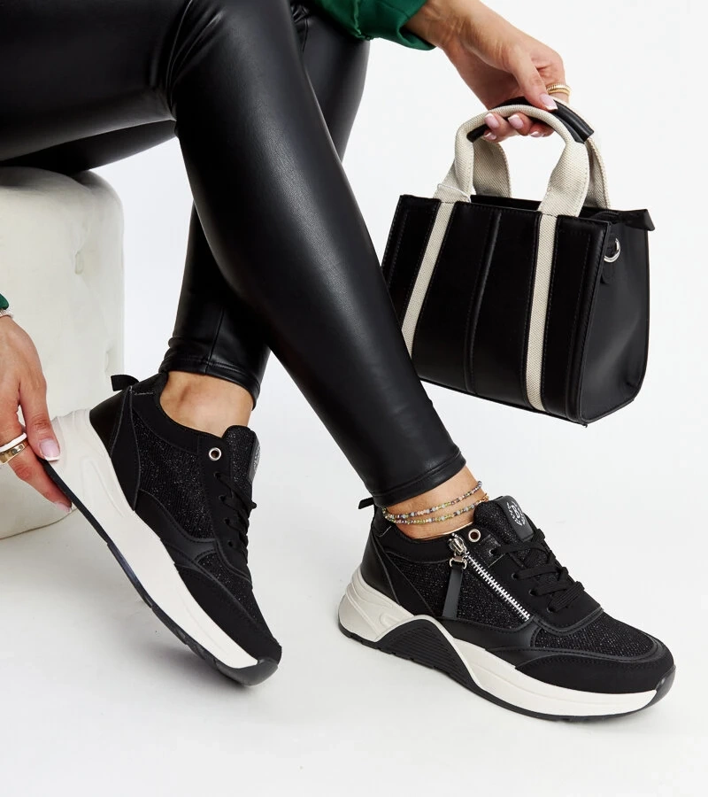 Čierne lesklé tenisky na platforme Makda