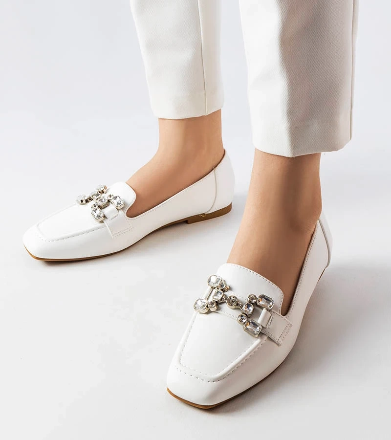 Biele mokasíny so zirkónmi Marechal