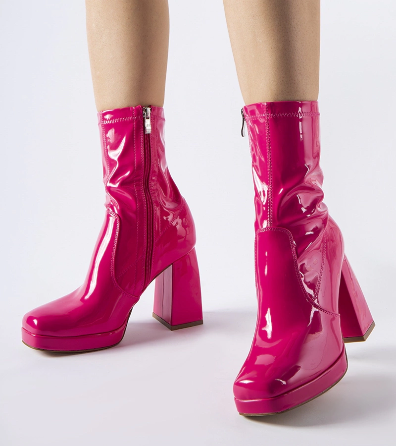 Ružové lakované členkové čižmy na opätku Joalic