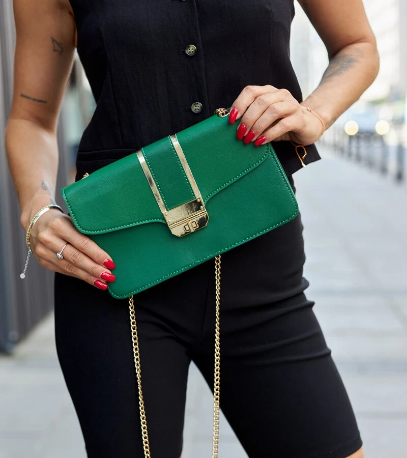 Zelená kabelka na plece s reťazou Elmia