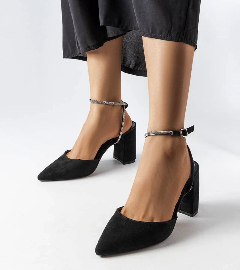 Čierne lodičky na podpätku Stella