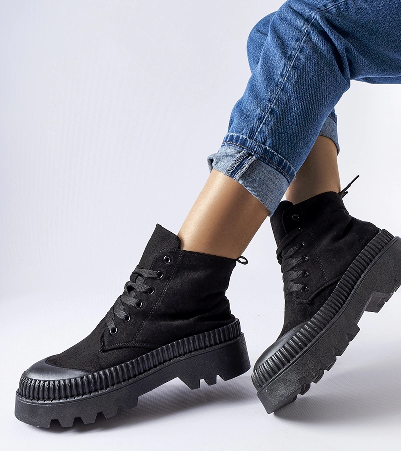 Čierne vysoké tenisky z eko-semišu značky Aida