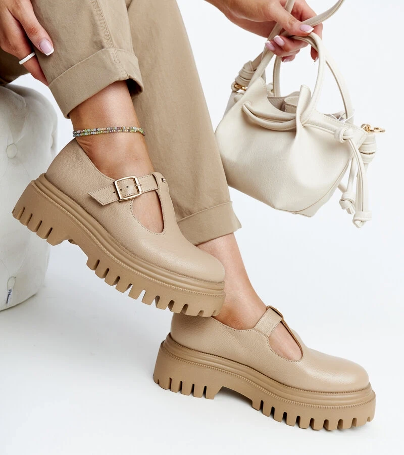 Tmavobežové kožené poltopánky Karino